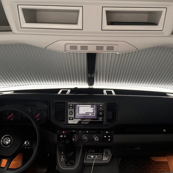 Zatemnenie čelného skla REMIfront pre MAN TGE a VW Crafter od 07/2024