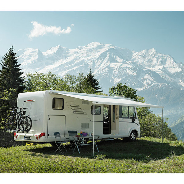 Thule Omnistor 8000 s motorom