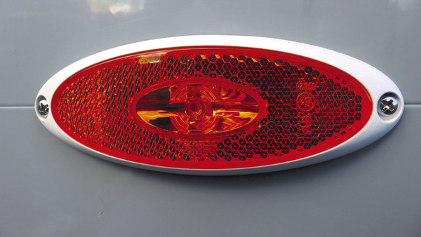 Bočné obrysové LED svetlo