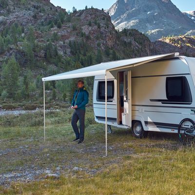 Markíza Thule Omnistor 6300, antracit, 4,25 x 2,5 m, Mystic Gray