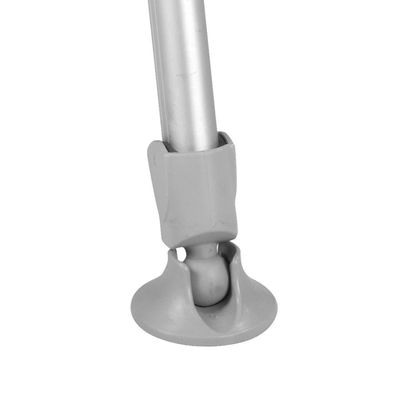 Upevnenie nôh stola